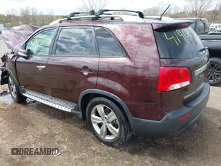 2012 Kia Sorento EX z VIN 5XYKUDA24CG203508, wystawiony jako IAAI lot #41908758 z przebiegiem Nie podano mil oraz . Historia ofert i sprzedaży dostępna na DreamBid. Obrazek 3.