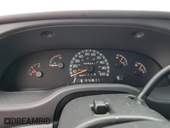 2003 Ford Econoline Passenger XL с VIN 1FBSS31L03HB23840, выставлен на аукционе Copart как лот 78593064 с пробегом 59 021 миль миль и Списание • Salvage title. История ставок и продаж доступна на DreamBid. Изображение 9.
