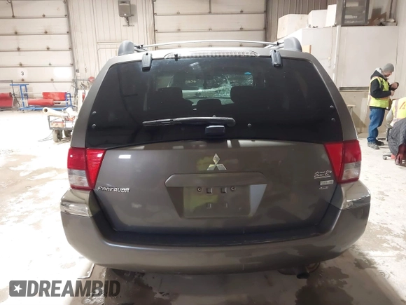 2004 Mitsubishi Endeavor XLS z VIN 4A4MN31S44E054150, wystawiony jako IAAI lot #41867238 z przebiegiem 200 239 mil mil oraz . Historia ofert i sprzedaży dostępna na DreamBid. Obrazek 17.