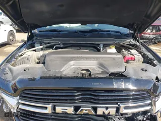 2019 Ram 2500 Big Horn with VIN 3C6UR5DJ7KG698782, listed as a IAAI auction lot 41661621 with 58,064 mi miles. Bid and sale history available at carsss.com. Image 10.