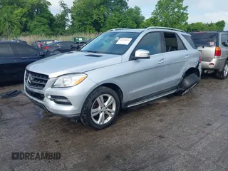 2013 Mercedes-Benz M 350 with VIN 4JGDA5HB4DA166924, listed as a IAAI auction lot 42370011 with 120,648 mi miles and . Bid and sale history available at DreamBid. Image 20.