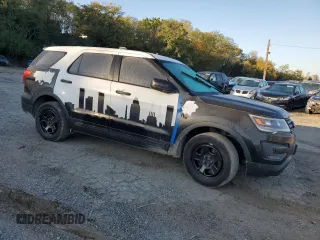 2016 Ford Utility Police Interceptor with VIN 1FM5K8AR8GGA19484, listed as a Copart auction lot 72447784 with 127,948 mi miles and Salvage Title. Bid and sale history available at carsss.com. Image 4.
