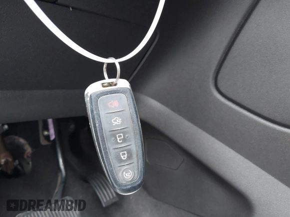 2013 Ford Escape Titanium with VIN 1FMCU0J9XDUD86354, listed as a IAAI auction lot 42420780 with 260,995 mi miles and . Bid and sale history available at DreamBid. Image 11.
