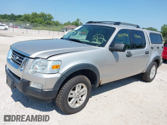 2007 Ford Explorer Sport Trac XLT z VIN 1FMEU51K37UB56300, wystawiony jako IAAI lot #42800061 z przebiegiem 177 751 mil mil oraz . Historia ofert i sprzedaży dostępna na DreamBid. Obrazek 2.
