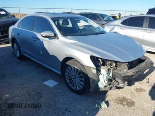 2017 Volkswagen Passat SE z VIN 1VWBT7A35HC005395, wystawiony jako IAAI lot #42215078 z przebiegiem 196 388 mil mil oraz . Historia ofert i sprzedaży dostępna na DreamBid. Obrazek 1.