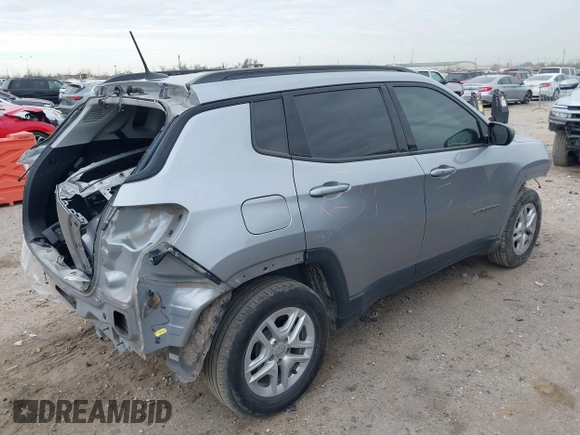2018 Jeep Compass Sport with VIN 3C4NJCAB0JT250928, listed as a IAAI auction lot 41408079 with 110,422 mi miles. Bid and sale history available at carsss.com. Image 4.