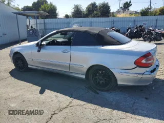 2005 Mercedes-Benz CLK 320 with VIN WDBTK65J55F140026, listed as a Copart auction lot 61972045 with 152,200 mi miles and Salvage title. Bid and sale history available at DreamBid. Image 2.