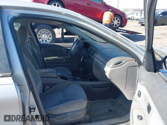 2000 Ford Taurus SES with VIN 1FAFP55U1YA246677, listed as a IAAI auction lot 42626261 with 228,669 mi miles and . Bid and sale history available at DreamBid. Image 5.