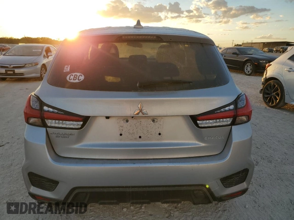 2021 Mitsubishi Outlander ES z VIN JA4APUAU8MU035256, wystawiony jako Copart lot #78370014 z przebiegiem Nie podano mil oraz Szkoda całkowita • Salvage title. Historia ofert i sprzedaży dostępna na DreamBid. Obrazek 6.