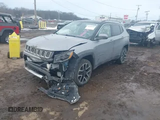2018 Jeep Compass Limited with VIN 3C4NJDCB1JT238287, listed as a IAAI auction lot 41640492 with 74,554 mi miles and . Bid and sale history available at carsss.com. Image 16.