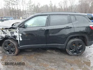 2019 Jeep Compass Latitude with VIN 3C4NJDBB1KT601609, listed as a IAAI auction lot 41931381 with Not provided miles and . Bid and sale history available at DreamBid. Image 15.