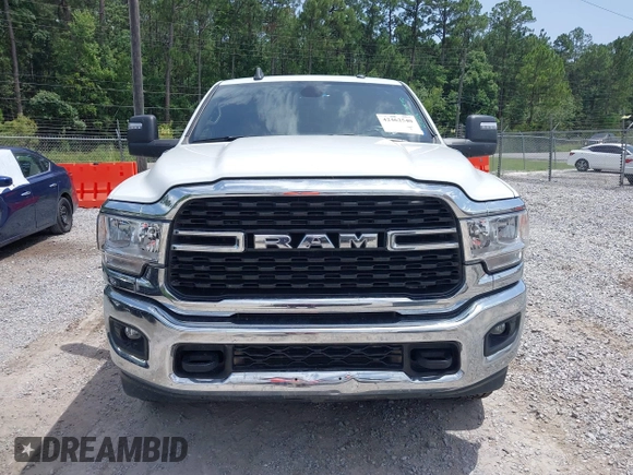 2024 Ram 2500 Big Horn z VIN 3C6UR5DL4RG154221, wystawiony jako IAAI lot #42462540 z przebiegiem 36 235 mil mil oraz . Historia ofert i sprzedaży dostępna na DreamBid. Obrazek 12.