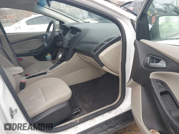 2015 Ford Focus SE with VIN 1FADP3F27FL350469, listed as a IAAI auction lot 41675087 with 152,013 mi miles. Bid and sale history available at carsss.com. Image 5.