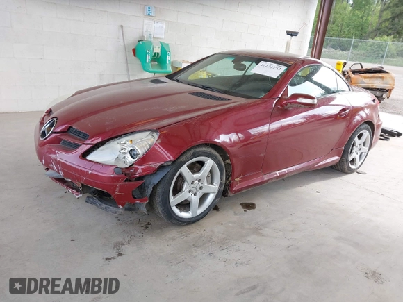 2008 Mercedes-Benz SLK 350 с VIN WDBWK56F58F176045, выставлен на аукционе IAAI как лот 42271253 с пробегом 111 908 миль миль и . История ставок и продаж доступна на DreamBid. Изображение 18.