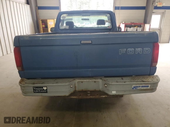 1992 Ford F-150 with VIN 1FTDF15Y0NLA76652, listed as a Copart auction lot 52479735 with 274,838 mi miles and Clean Title. Bid and sale history available at carsss.com. Image 6.