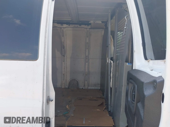 2005 Chevrolet Express Cargo with VIN 1GCFG15X251132972, listed as a IAAI auction lot 42661000 with 286,090 mi miles and . Bid and sale history available at DreamBid. Image 8.