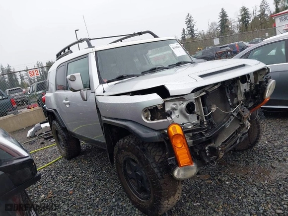 2007 Toyota FJ Cruiser with VIN JTEBU11F570032163, listed as a IAAI auction lot 41999403 with 179,064 mi miles. Bid and sale history available at carsss.com. Image 1.