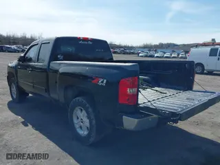 2011 Chevrolet Silverado 1500 LT with VIN 1GCRKSE39BZ364156, listed as a IAAI auction lot 41836392 with 167,227 mi miles. Bid and sale history available at carsss.com. Image 3.