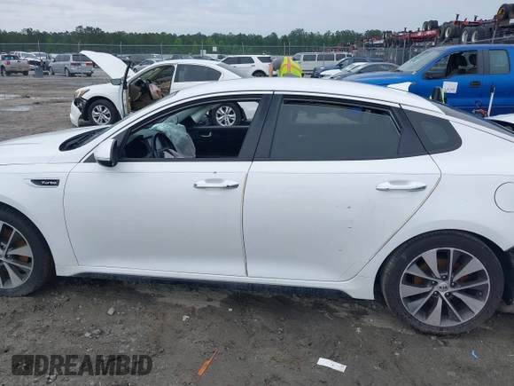 2016 Kia Optima SX Turbo с VIN 5XXGW4L20GG062931, выставлен на аукционе IAAI как лот 42430311 с пробегом 119 877 миль миль и . История ставок и продаж доступна на DreamBid. Изображение 13.
