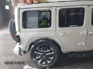 2022 Jeep Wrangler Unlimited Sahara with VIN 1C4HJXEN3NW222744, listed as a IAAI auction lot 41249285 with 43,780 mi miles and . Bid and sale history available at DreamBid. Image 21.