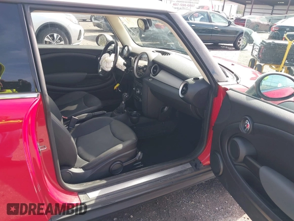 2012 MINI Hardtop with VIN WMWSU3C59CT260497, listed as a IAAI auction lot 41366741 with 123,498 mi miles and . Bid and sale history available at DreamBid. Image 5.