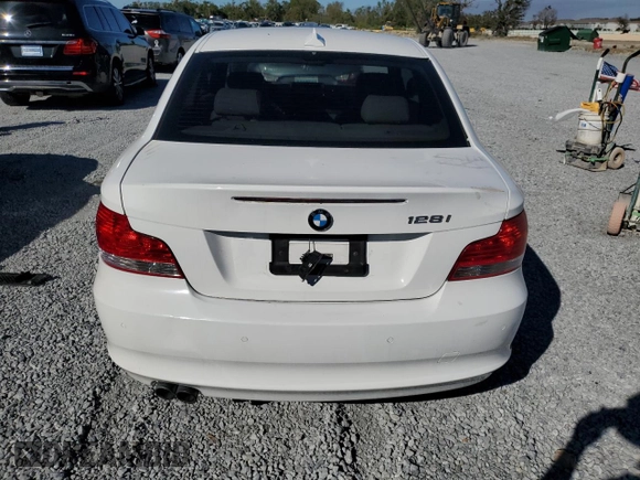 2009 BMW 1 Series 128i with VIN WBAUP73549VK76062, listed as a Copart auction lot 81888874 with Not Provided miles and Salvage Title. Bid and sale history available at carsss.com. Image 6.