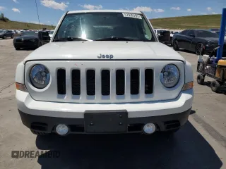 2016 Jeep Patriot High Altitude z VIN 1C4NJRFB8GD709309, wystawiony jako Copart lot #57939705 z przebiegiem 83 818 mil mil oraz Szkoda całkowita • Salvage title. Historia ofert i sprzedaży dostępna na DreamBid. Obrazek 5.