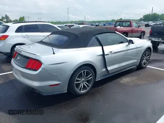 2016 Ford Mustang EcoBoost Premium z VIN 1FATP8UH4G5221806, wystawiony jako IAAI lot #42145462 z przebiegiem 116 223 mil mil oraz . Historia ofert i sprzedaży dostępna na DreamBid. Obrazek 4.