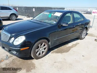 2009 Mercedes-Benz E-Class 3.0L with VIN WDBUF22X79B395557, listed as a IAAI auction lot 41672452 with 91,354 mi miles. Bid and sale history available at carsss.com. Image 2.