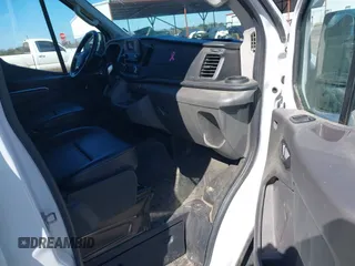 2023 Ford Transit Cargo with VIN 1FTBR1C88PKA07752, listed as a IAAI auction lot 41590510 with 71,062 mi miles and . Bid and sale history available at DreamBid. Image 5.