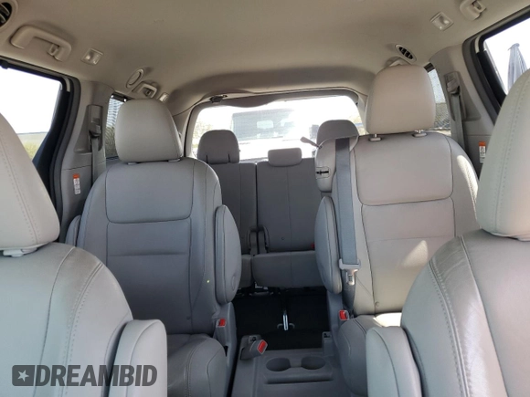 2017 Toyota Sienna XLE Auto Access Seat с VIN 5TDYZ3DC1HS860254, выставлен на аукционе Copart как лот 61962415 с пробегом 140 243 миль миль и Списание • Salvage title. История ставок и продаж доступна на DreamBid. Изображение 10.