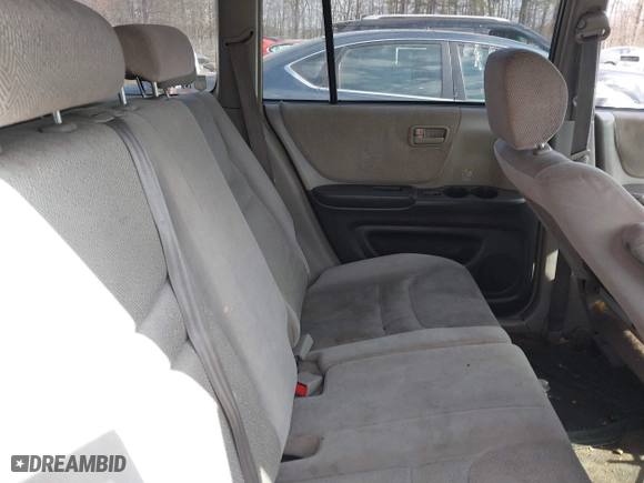 2001 Toyota Highlander with VIN JTEGF21A210024068, listed as a IAAI auction lot 41821786 with 317,494 mi miles. Bid and sale history available at carsss.com. Image 8.