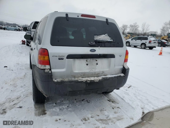 2007 Ford Escape XLT with VIN 1FMYU03107KB33508, listed as a Copart auction lot 44764355 with 153,403 mi miles and Salvage Title. Bid and sale history available at carsss.com. Image 6.