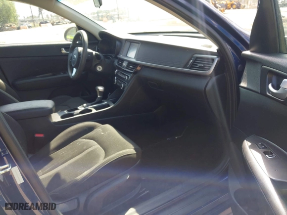 2018 Kia Optima LX with VIN 5XXGT4L31JG268493, listed as a IAAI auction lot 41965277 with 97,458 mi miles. Bid and sale history available at carsss.com. Image 5.