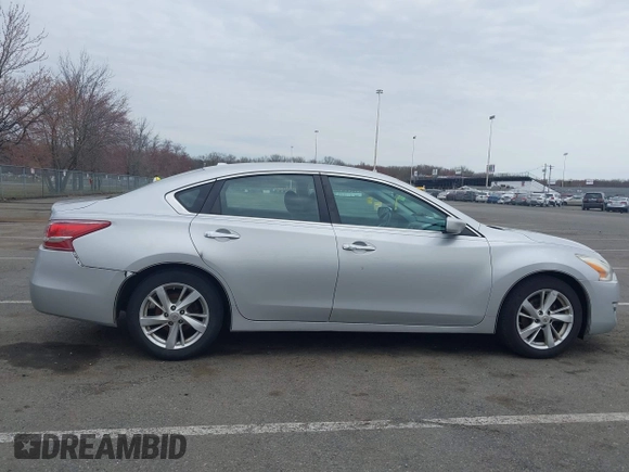 2013 Nissan Altima SV with VIN 1N4AL3AP7DC268367, listed as a IAAI auction lot 41911133 with 192,844 mi miles and . Bid and sale history available at carsss.com. Image 13.
