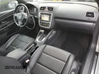 2010 Volkswagen Eos Komfort с VIN WVWBA7AH1AV016859, выставлен на аукционе Copart как лот 49053605 с пробегом 98 557 миль миль и Чистый • Clean title. История ставок и продаж доступна на DreamBid. Изображение 8.