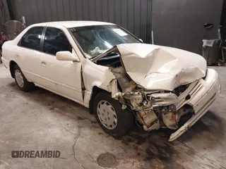1999 Toyota Camry LE с VIN 4T1BG22K1XU888402, выставлен на аукционе IAAI как лот 42483791 с пробегом 149 512 миль миль и . История ставок и продаж доступна на DreamBid. Изображение 1.