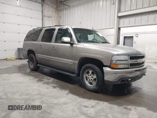 2002 Chevrolet Suburban Z71 z VIN 3GNFK16Z72G326643, wystawiony jako IAAI lot #42305766 z przebiegiem 244 434 mil mil oraz . Historia ofert i sprzedaży dostępna na DreamBid. Obrazek 1.