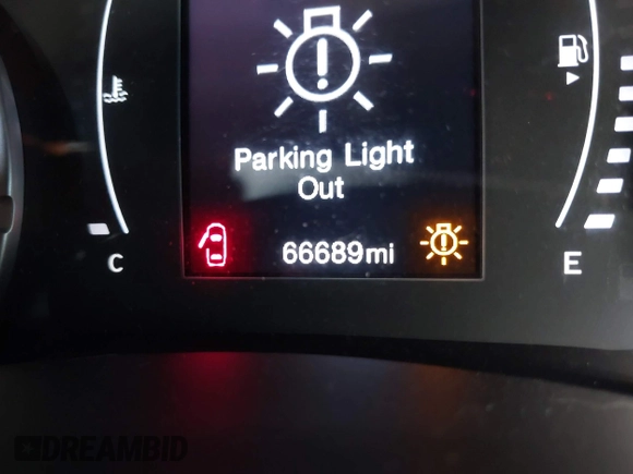 2018 Jeep Renegade Latitude with VIN ZACCJBBB2JPH59443, listed as a IAAI auction lot 42555557 with 66,689 mi miles and . Bid and sale history available at DreamBid. Image 15.