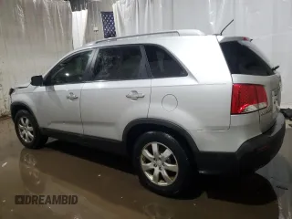 2011 Kia Sorento LX with VIN 5XYKT4A1XBG059116, listed as a Copart auction lot 89191375 with 136,810 mi miles and Salvage Title. Bid and sale history available at carsss.com. Image 2.