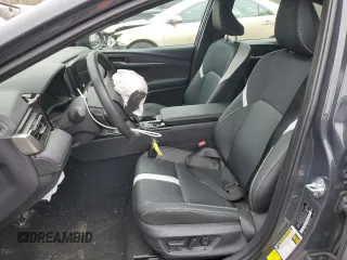 2025 Toyota Camry LE z VIN 4T1DAACK6SU027261, wystawiony jako Copart lot #53074595 z przebiegiem 9 774 mil mil oraz Szkoda całkowita • Salvage title. Historia ofert i sprzedaży dostępna na DreamBid. Obrazek 7.