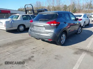 2020 Nissan Kicks S z VIN 3N1CP5BV7LL557951, wystawiony jako IAAI lot #41859008 z przebiegiem 46 566 mil mil oraz . Historia ofert i sprzedaży dostępna na DreamBid. Obrazek 4.