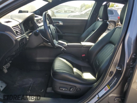 2013 Lexus CT 200h with VIN JTHKD5BH7D2165971, listed as a Copart auction lot 62601165 with 96,848 mi miles and Salvage title. Bid and sale history available at DreamBid. Image 7.