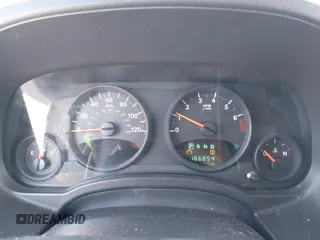 2009 Jeep Patriot Sport with VIN 1J4FT28B29D167558, listed as a IAAI auction lot 42035618 with 166,854 mi miles. Bid and sale history available at carsss.com. Image 7.