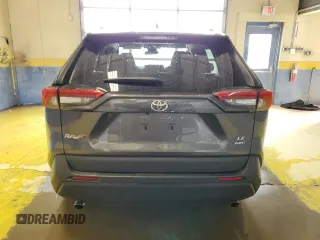 2021 Toyota RAV4 LE with VIN 2T3F1RFV1MC198301, listed as a Copart auction lot 62084275 with 47,285 mi miles and Salvage title. Bid and sale history available at DreamBid. Image 6.