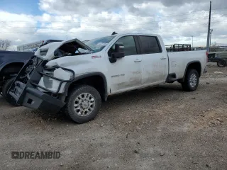 2021 Chevrolet Silverado 3500HD LT with VIN 1GC4YTEY6MF165354, listed as a Copart auction lot 44317015 with 85,376 mi miles and Salvage Title. Bid and sale history available at carsss.com. Image 1.