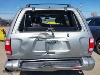 2001 Nissan Pathfinder SE with VIN JN8DR09Y41W587712, listed as a IAAI auction lot 41859316 with 196,342 mi miles. Bid and sale history available at carsss.com. Image 15.