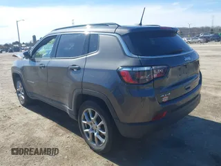 2023 Jeep Compass Latitude Lux с VIN 3C4NJDFN5PT546738, выставлен на аукционе IAAI как лот 41740196 с пробегом 33 377 миль миль и . История ставок и продаж доступна на DreamBid. Изображение 3.