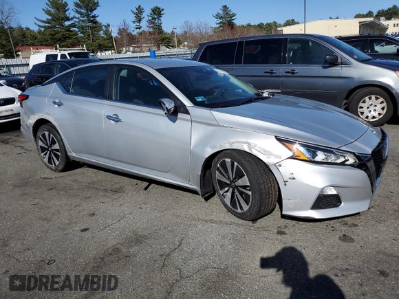2022 Nissan Altima SV z VIN 1N4BL4DV0NN323767, wystawiony jako Copart lot #53712905 z przebiegiem 75 346 mil mil oraz Szkoda całkowita • Salvage title. Historia ofert i sprzedaży dostępna na DreamBid. Obrazek 4.