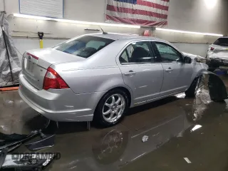 2011 Ford Fusion SE with VIN 3FAHP0HG1BR296204, listed as a Copart auction lot 41886615 with 81,916 mi miles and Salvage Title. Bid and sale history available at carsss.com. Image 3.